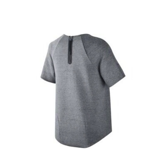 Women’s Nike Tech Fleece Short Sleeve Shirt - size S - Picture 2 of 3